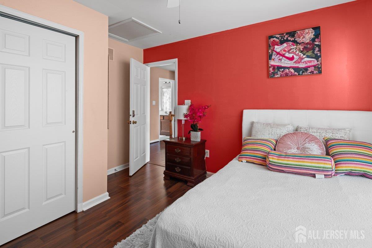 15 Homestead Drive, Burlington, New Jersey image 8