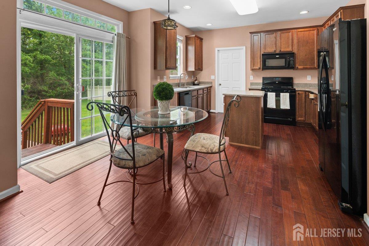 15 Homestead Drive, Burlington, New Jersey image 22