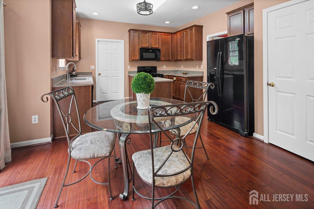15 Homestead Drive, Burlington, New Jersey image 21