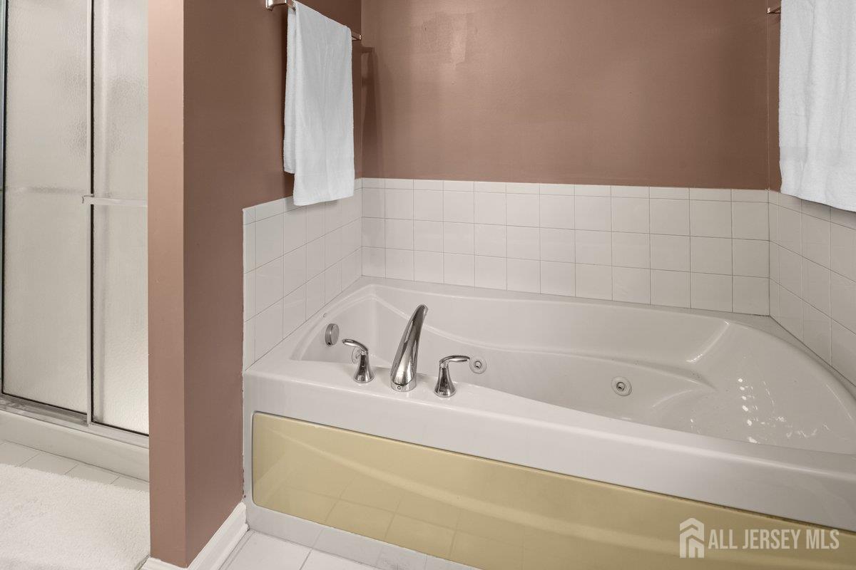 15 Homestead Drive, Burlington, New Jersey image 16