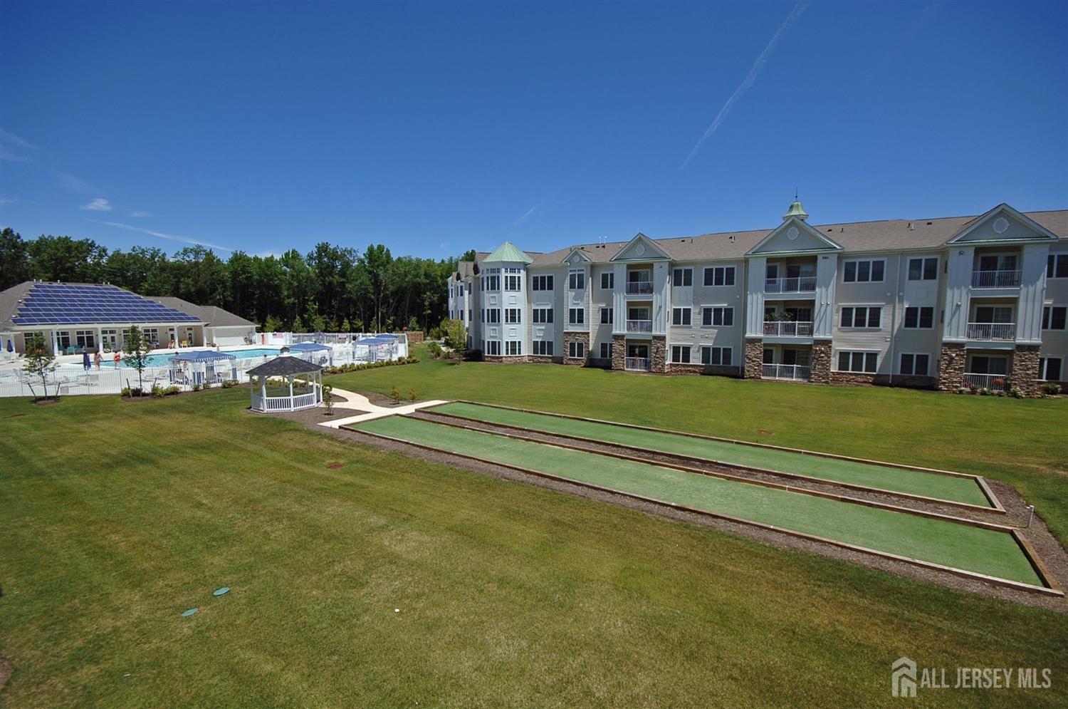 10318 Falston Circle, Old Bridge, New Jersey image 31