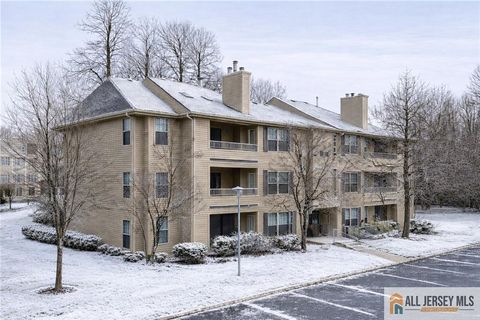 Condo For Sale - 2710 Ridgefield Court<br/> Helmetta, NJ 08828