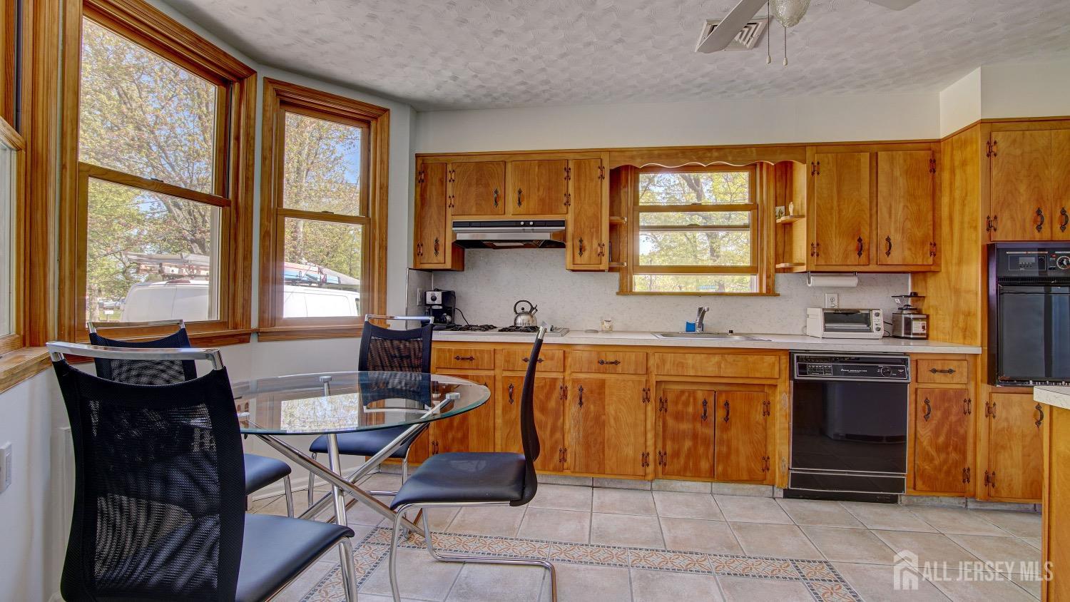 23 Serviss Avenue, East Brunswick, New Jersey image 21