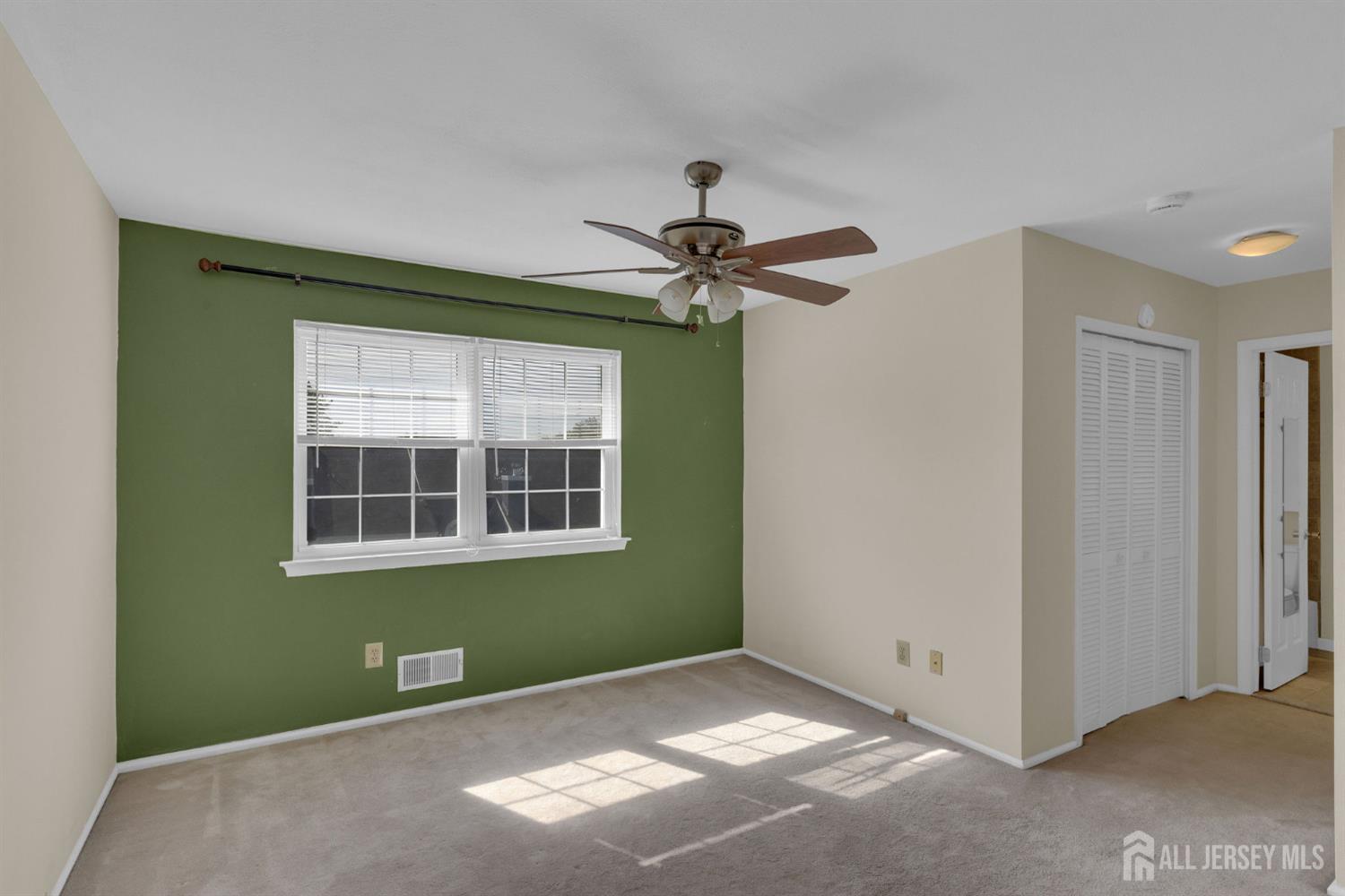 South Brunswick, New Jersey 08852, United States, 2 Bedrooms Bedrooms, ,2 BathroomsBathrooms,Residential,Active,205463