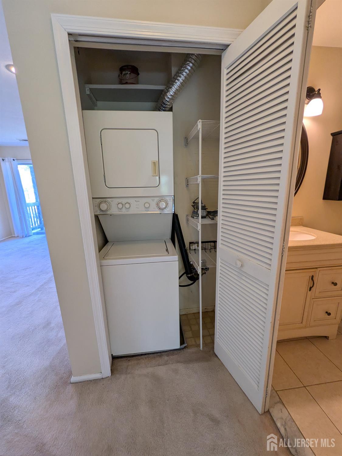 South Brunswick, New Jersey 08852, United States, 2 Bedrooms Bedrooms, ,2 BathroomsBathrooms,Residential,Active,205463