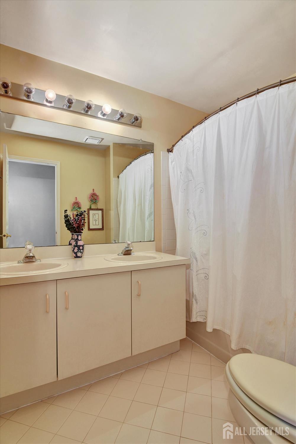 6 Thrush Court, Old Bridge, New Jersey image 32