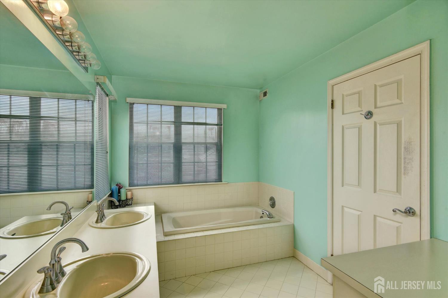 6 Thrush Court, Old Bridge, New Jersey image 29