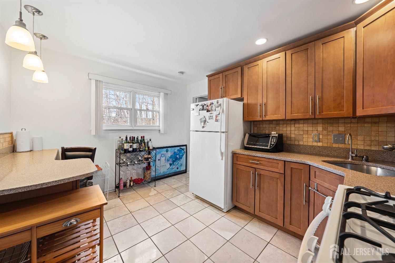 44 College Drive, Edison, New Jersey image 5