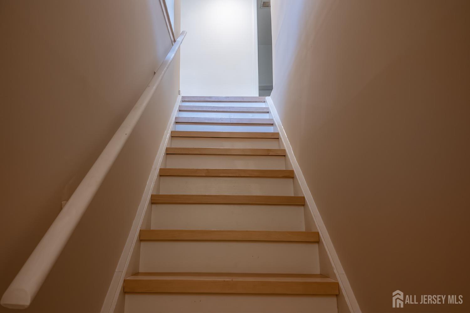 476 Westgate Drive, Edison, New Jersey image 20