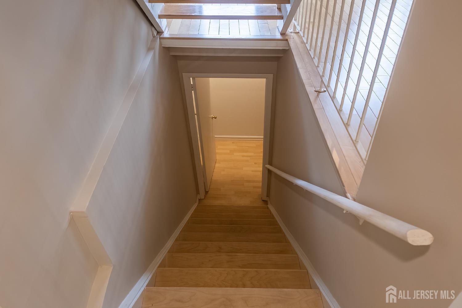 476 Westgate Drive, Edison, New Jersey image 19