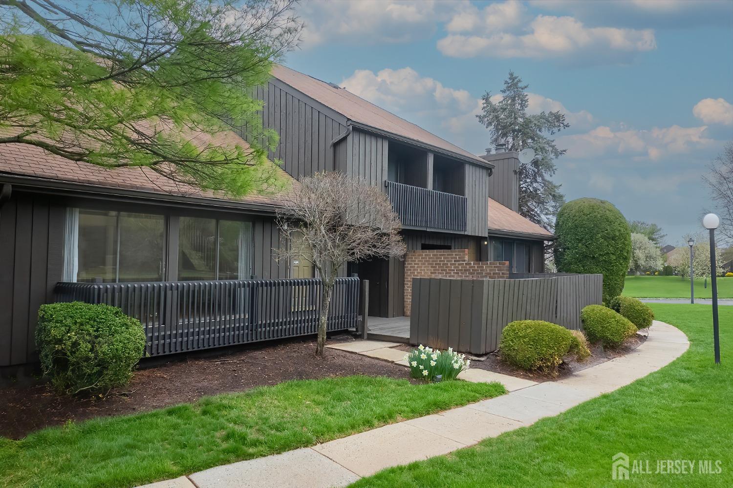 476 Westgate Drive, Edison, New Jersey image 2