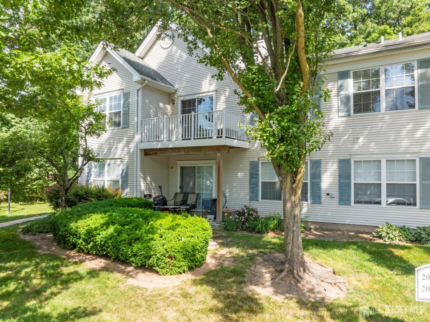 2002 Cypress Lane