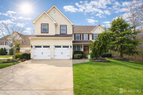 Homes For Sale - 8 Clearbrook Court<br/> Howell, NJ 07731