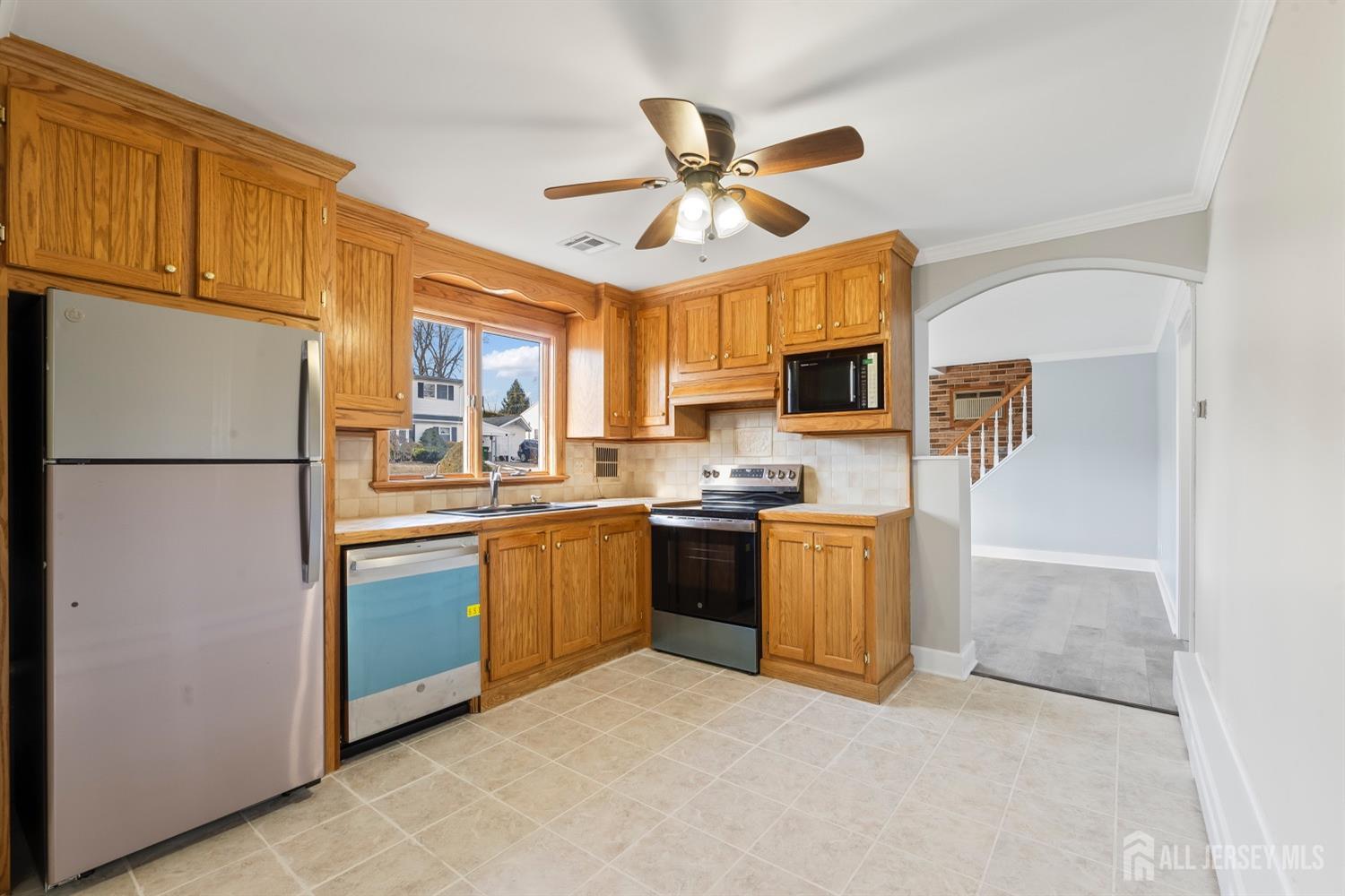 9 Ash Terrace, Sayreville, New Jersey image 7