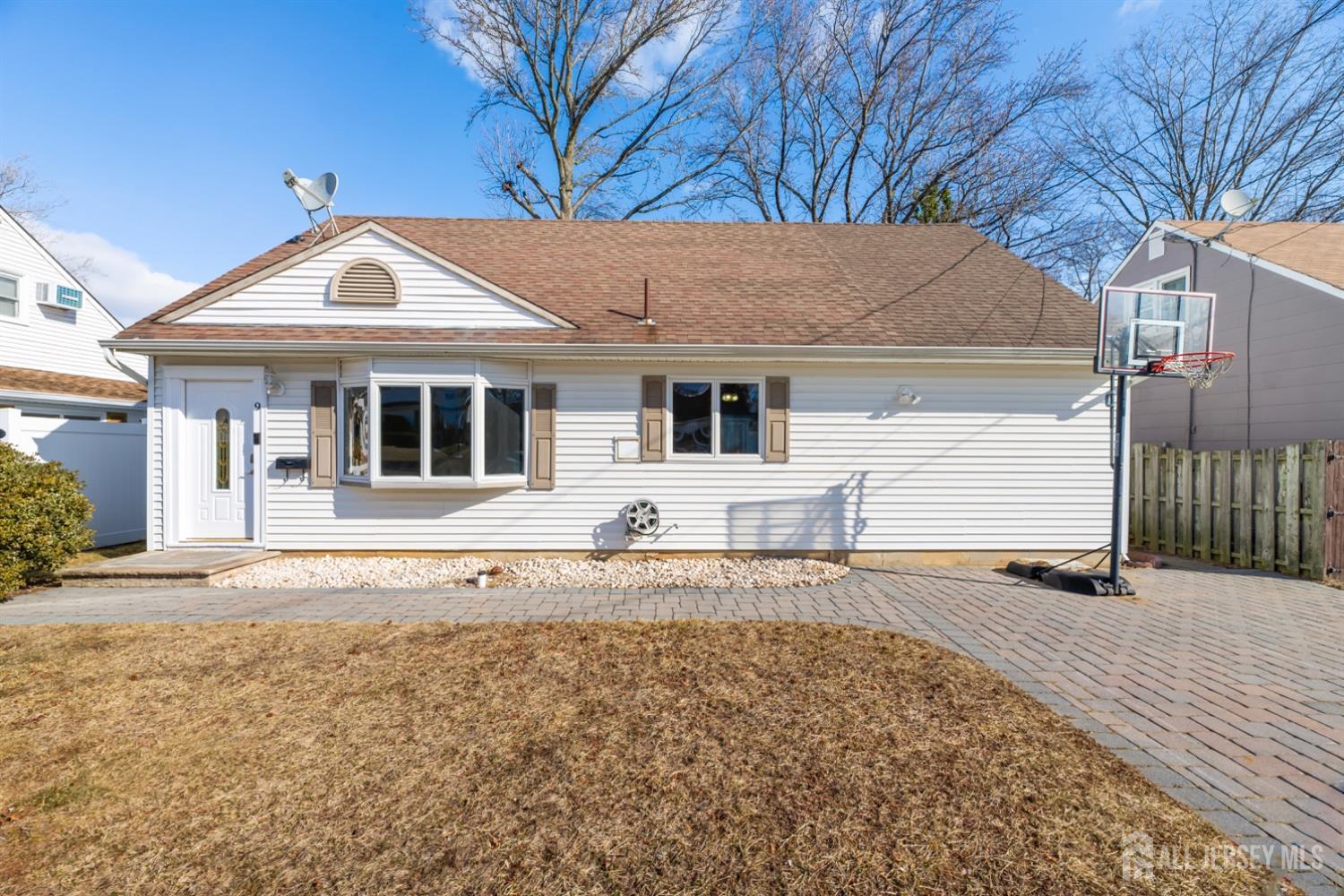 9 Ash Terrace, Sayreville, New Jersey image 1