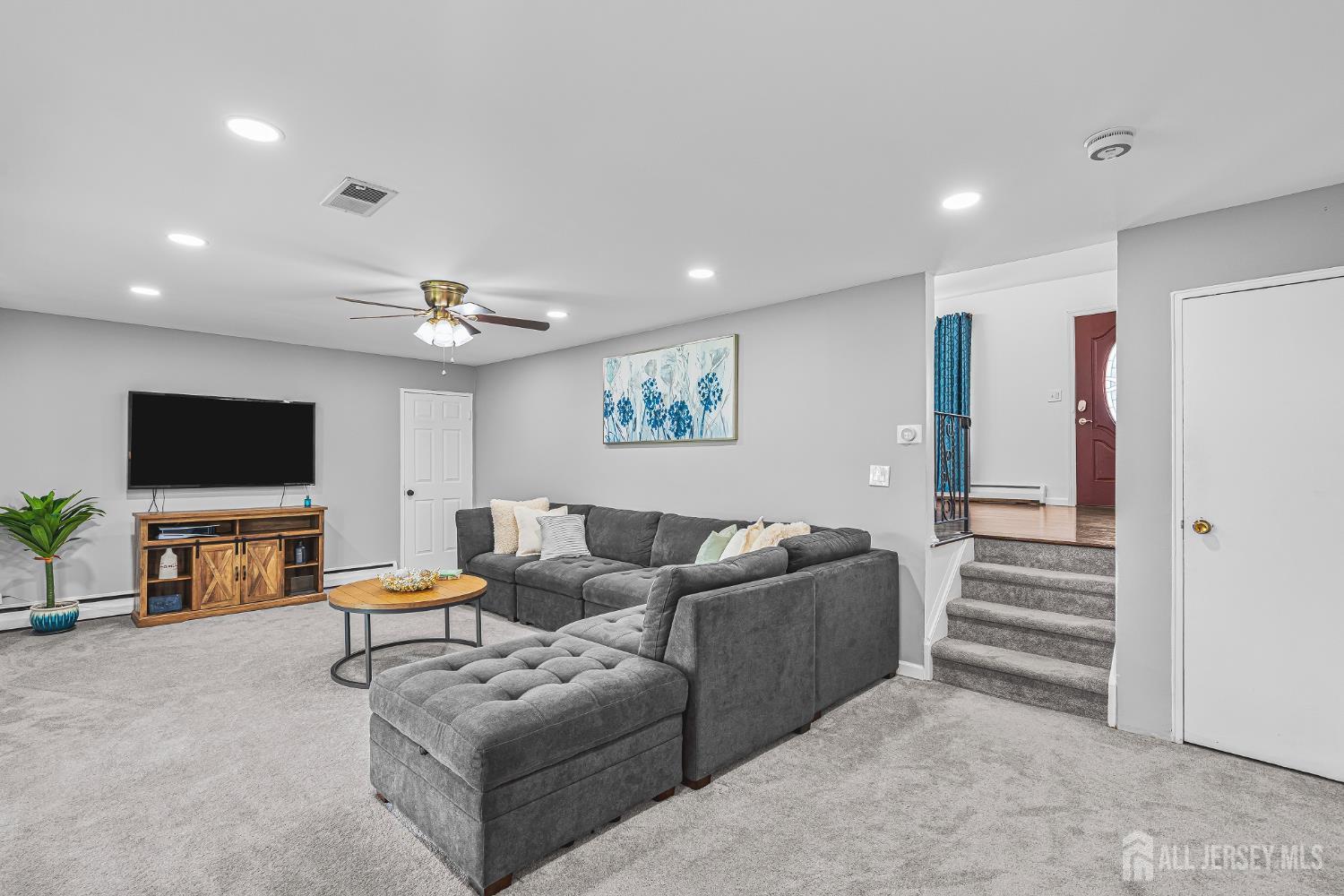 23 Carmello Drive, Edison, New Jersey image 9