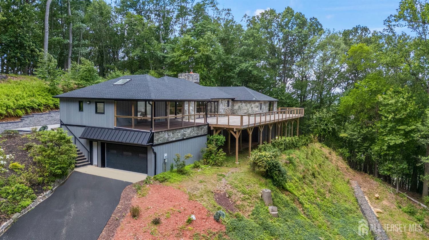 Morganville, New Jersey, 07751, United States, 5 Bedrooms Bedrooms, ,4 BathroomsBathrooms,Residential,Active,2035600