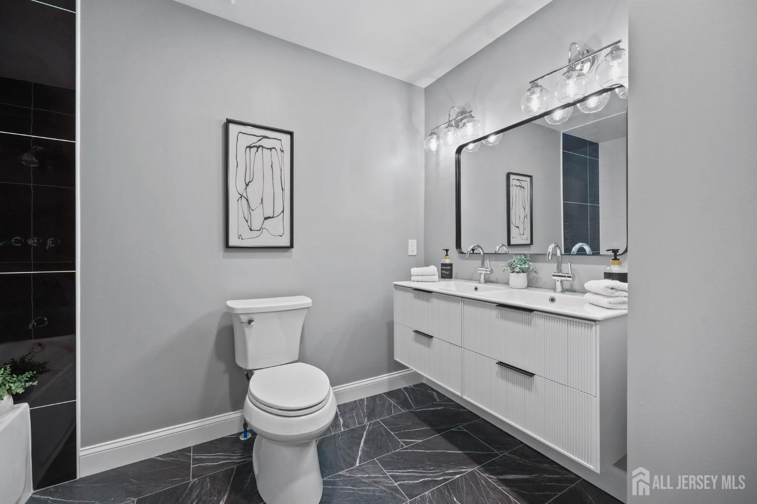 Morganville, New Jersey, 07751, United States, 5 Bedrooms Bedrooms, ,4 BathroomsBathrooms,Residential,Active,2035600