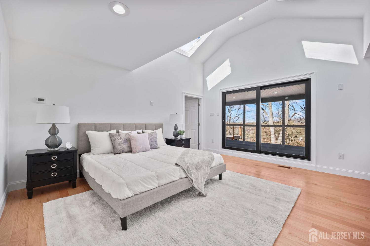 Morganville, New Jersey, 07751, United States, 5 Bedrooms Bedrooms, ,4 BathroomsBathrooms,Residential,Active,2035600