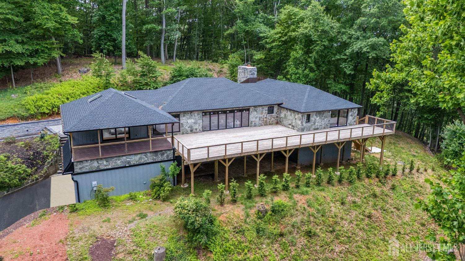 Morganville, New Jersey, 07751, United States, 5 Bedrooms Bedrooms, ,4 BathroomsBathrooms,Residential,Active,2035600