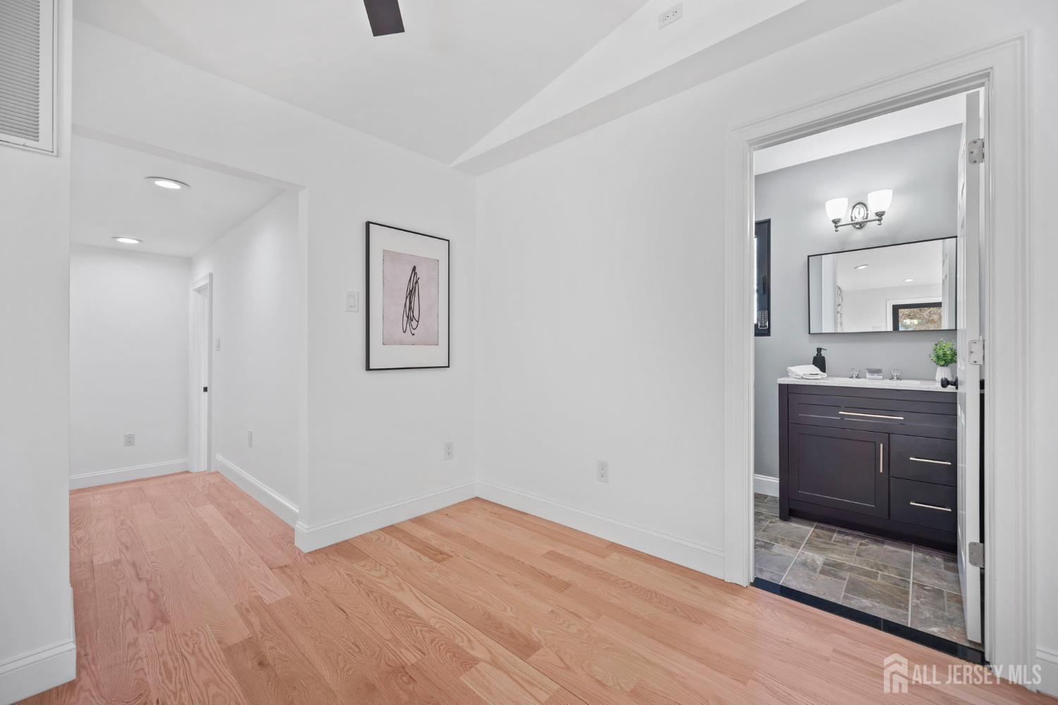 Morganville, New Jersey, 07751, United States, 5 Bedrooms Bedrooms, ,4 BathroomsBathrooms,Residential,Active,2035600