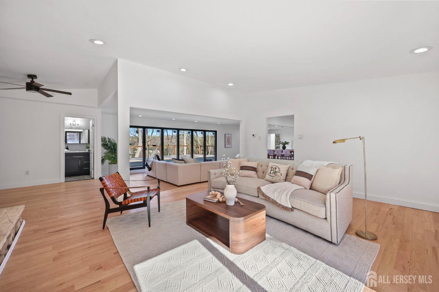 Morganville, New Jersey, 07751, United States, 5 Bedrooms Bedrooms, ,4 BathroomsBathrooms,Residential,Active,2035600