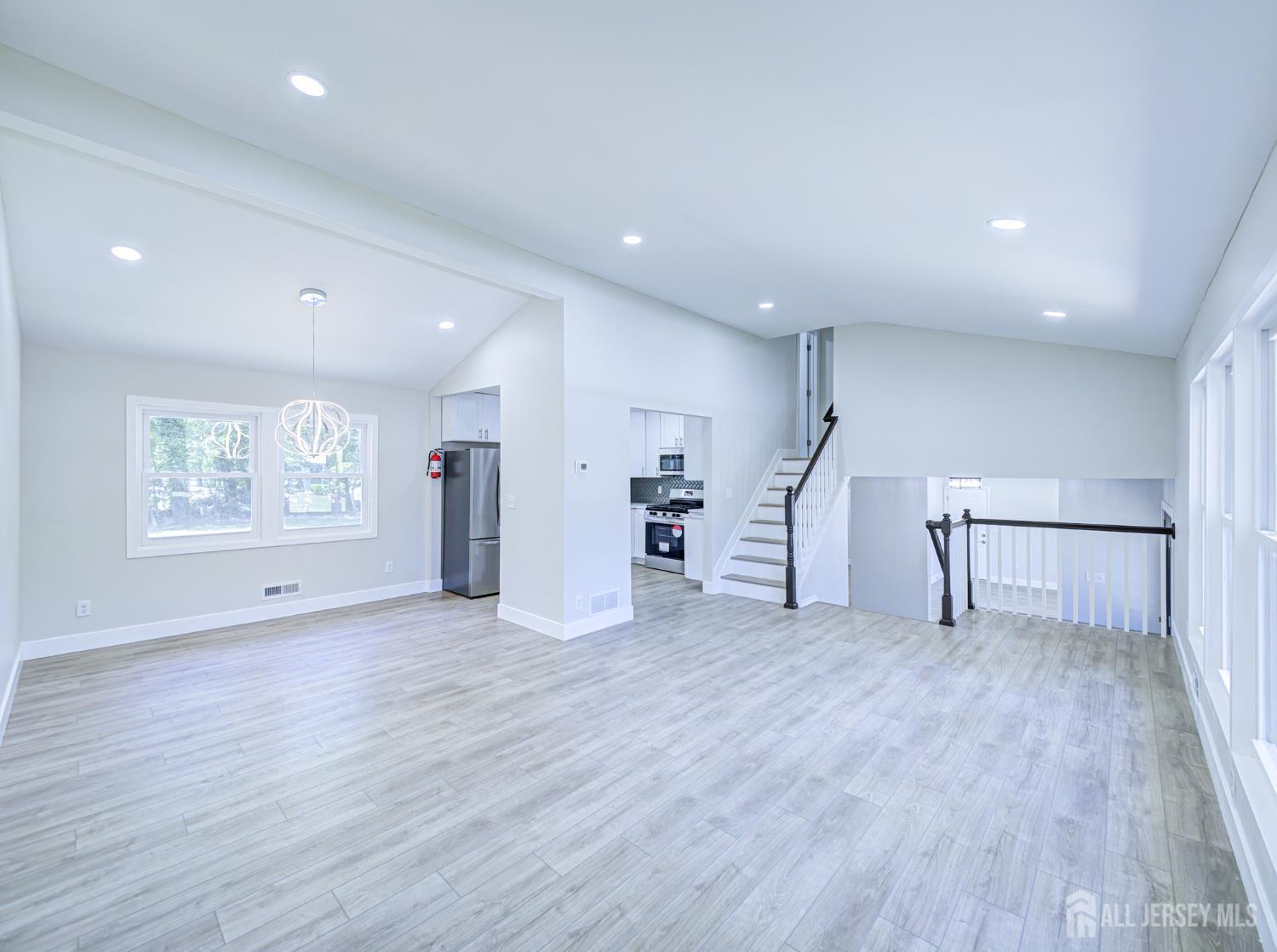 44 Sullivan Way, East Brunswick, New Jersey image 19