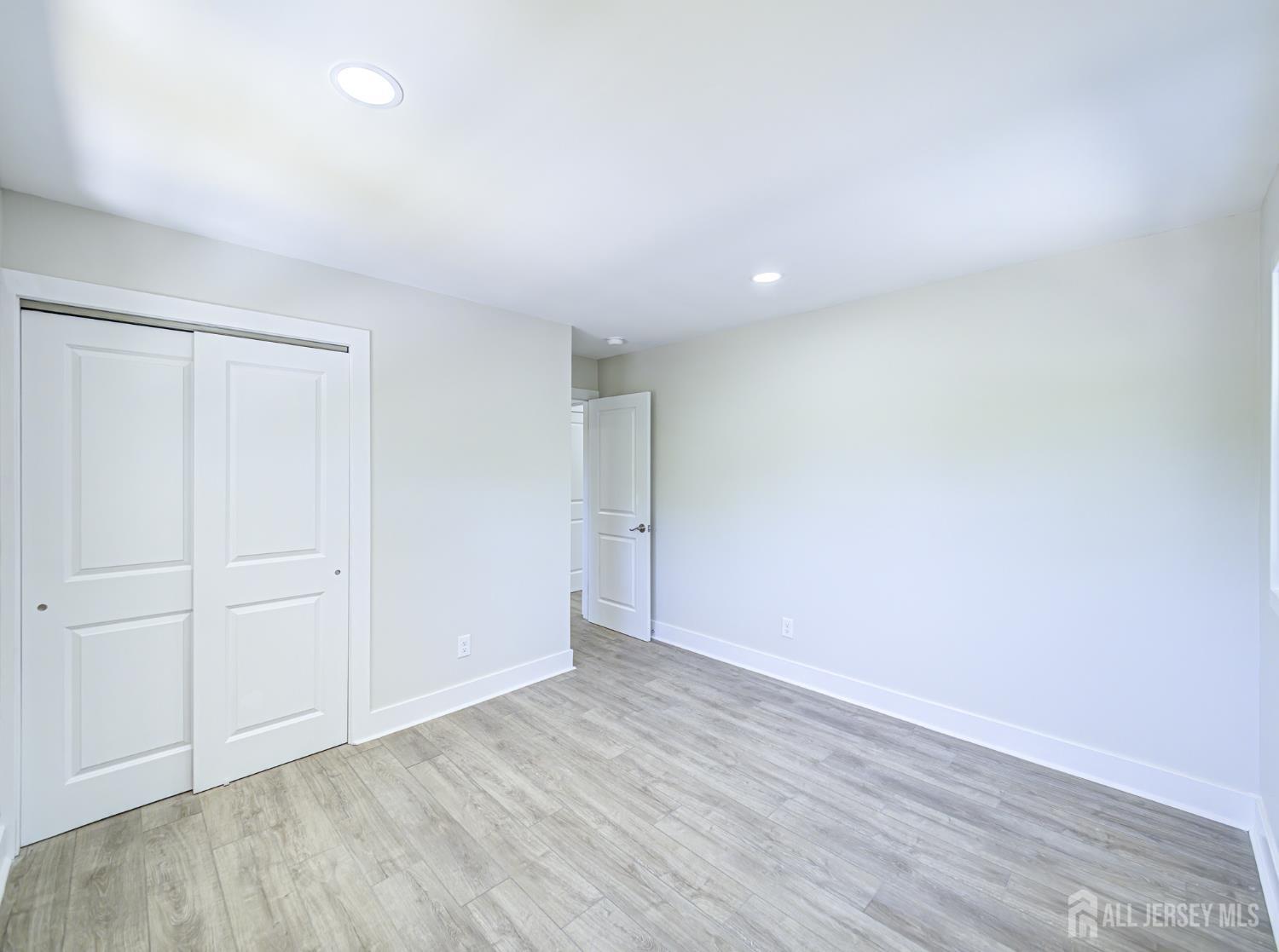 44 Sullivan Way, East Brunswick, New Jersey image 33