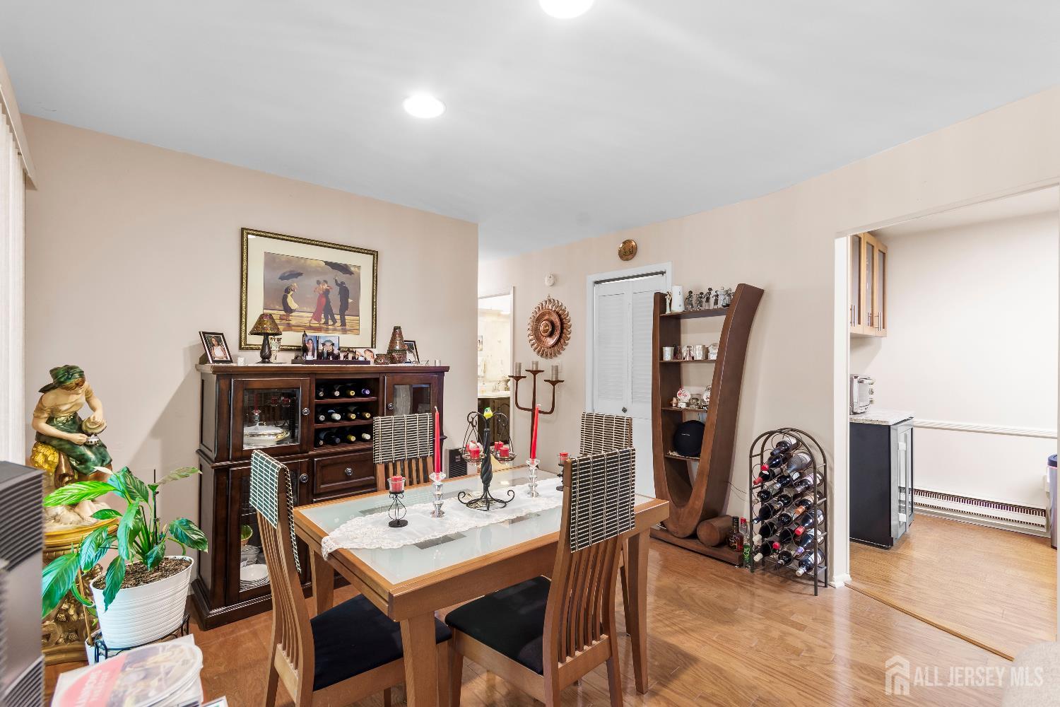 6 Pine Cluster Circle #F, Manalapan, New Jersey image 8