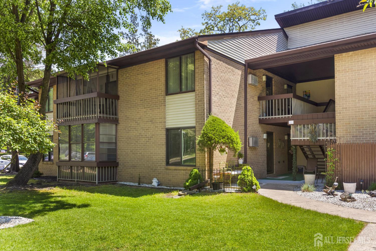 6 Pine Cluster Circle #F, Manalapan, New Jersey image 26