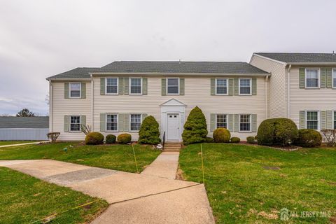 Condo For Sale - 217 Mayflower Way #B<br/> Middlesex County, Jamesburg, NJ 08831
