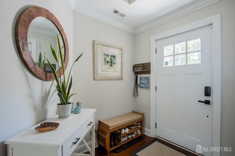 Condo For Sale - 20 Waverly Street<br/> Monmouth County, Keyport, NJ 07735