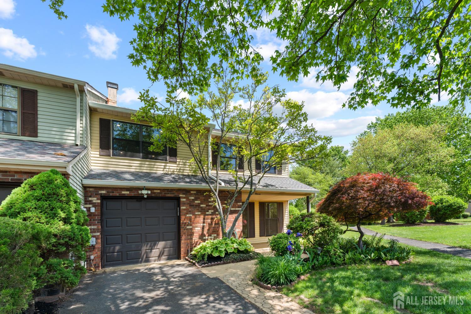 11 Paine Court, East Brunswick, New Jersey image 1
