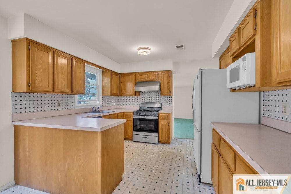 9 Mapleshade Road, Milltown, New Jersey image 17