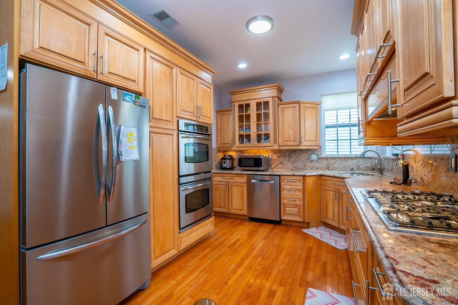 284 Morning Glory Drive, Monroe Township, New Jersey image 6