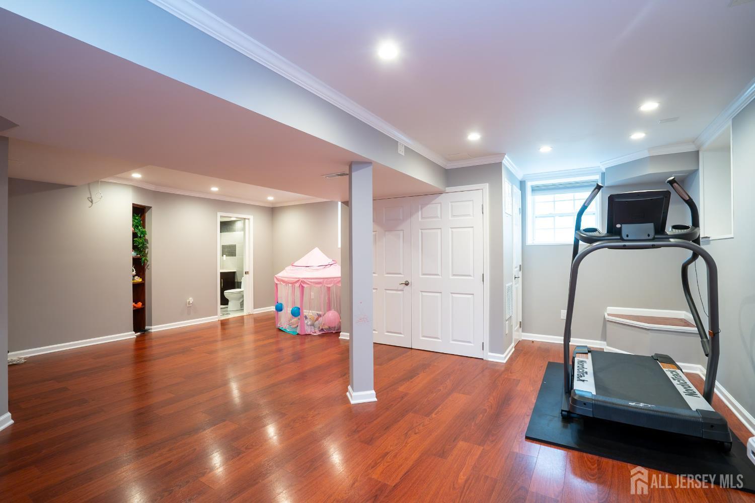 284 Morning Glory Drive, Monroe Township, New Jersey image 27