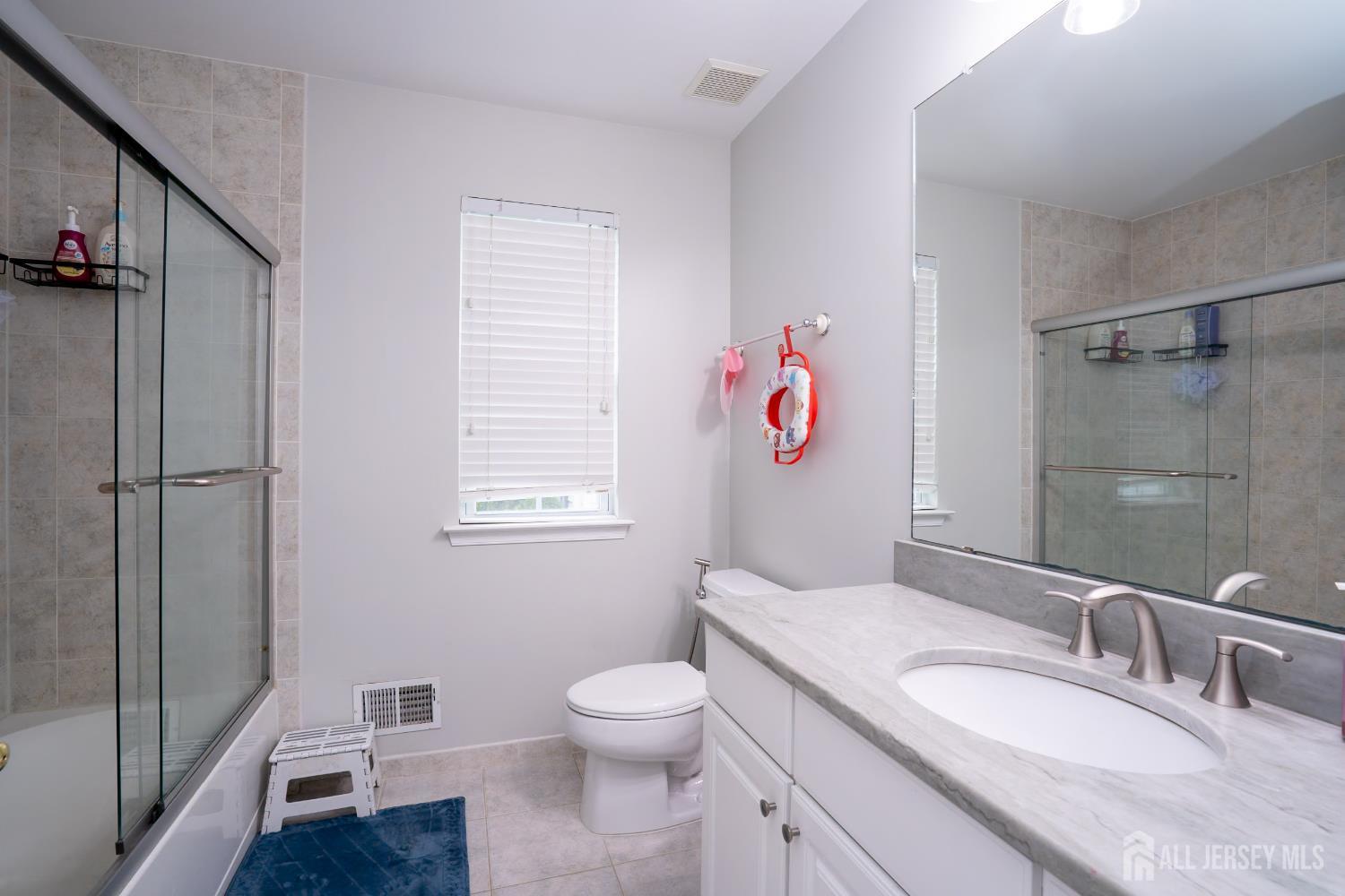 284 Morning Glory Drive, Monroe Township, New Jersey image 18
