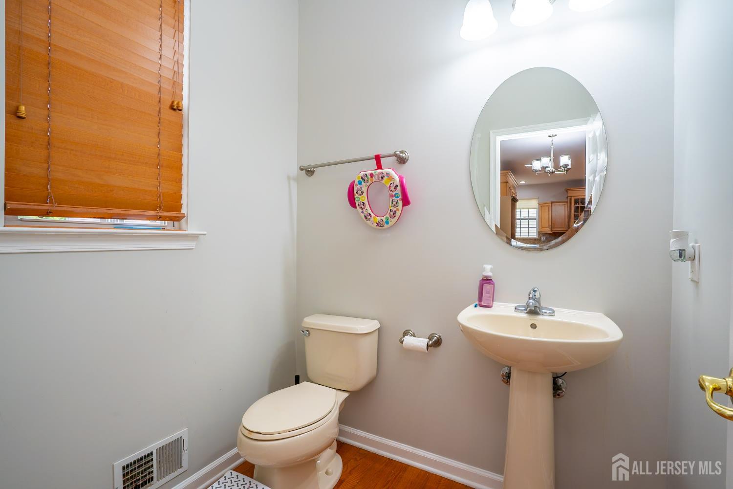 284 Morning Glory Drive, Monroe Township, New Jersey image 12
