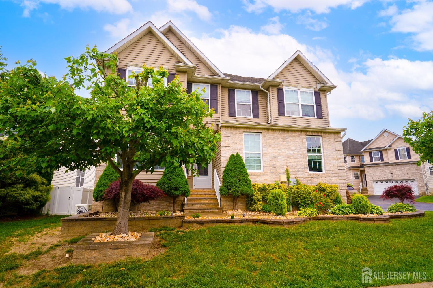 284 Morning Glory Drive, Monroe Township, New Jersey image 2