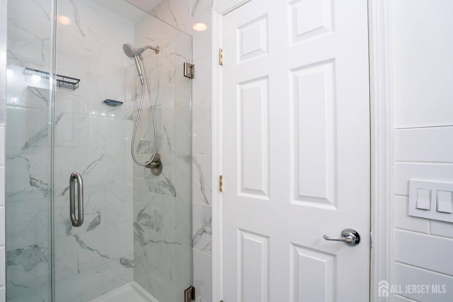 284 Morning Glory Drive, Monroe Township, New Jersey image 17