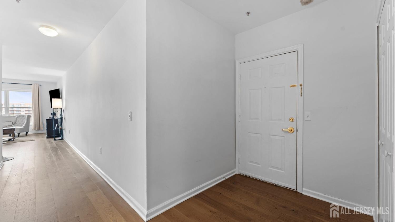 344 The Promenade, Edgewater, New Jersey image 31