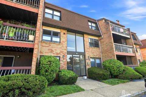 Homes For Rent - 1728 Raspberry Court<br/> Edison, NJ 08817