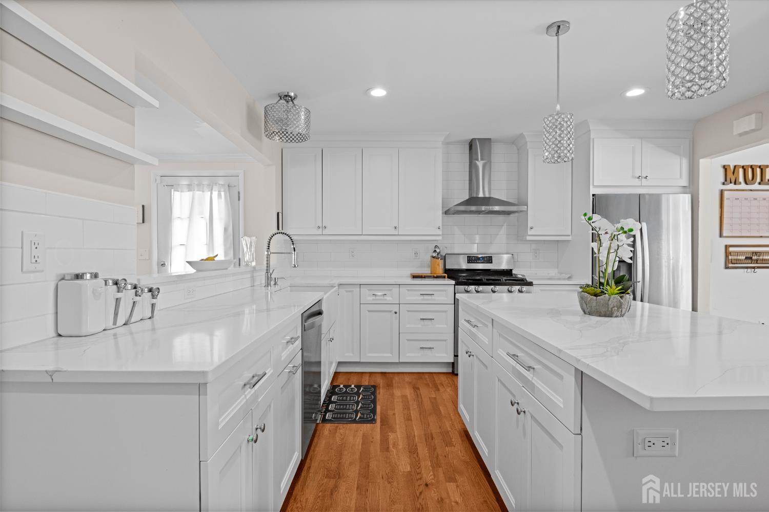 16 Mercury Circle, Old Bridge, New Jersey image 3
