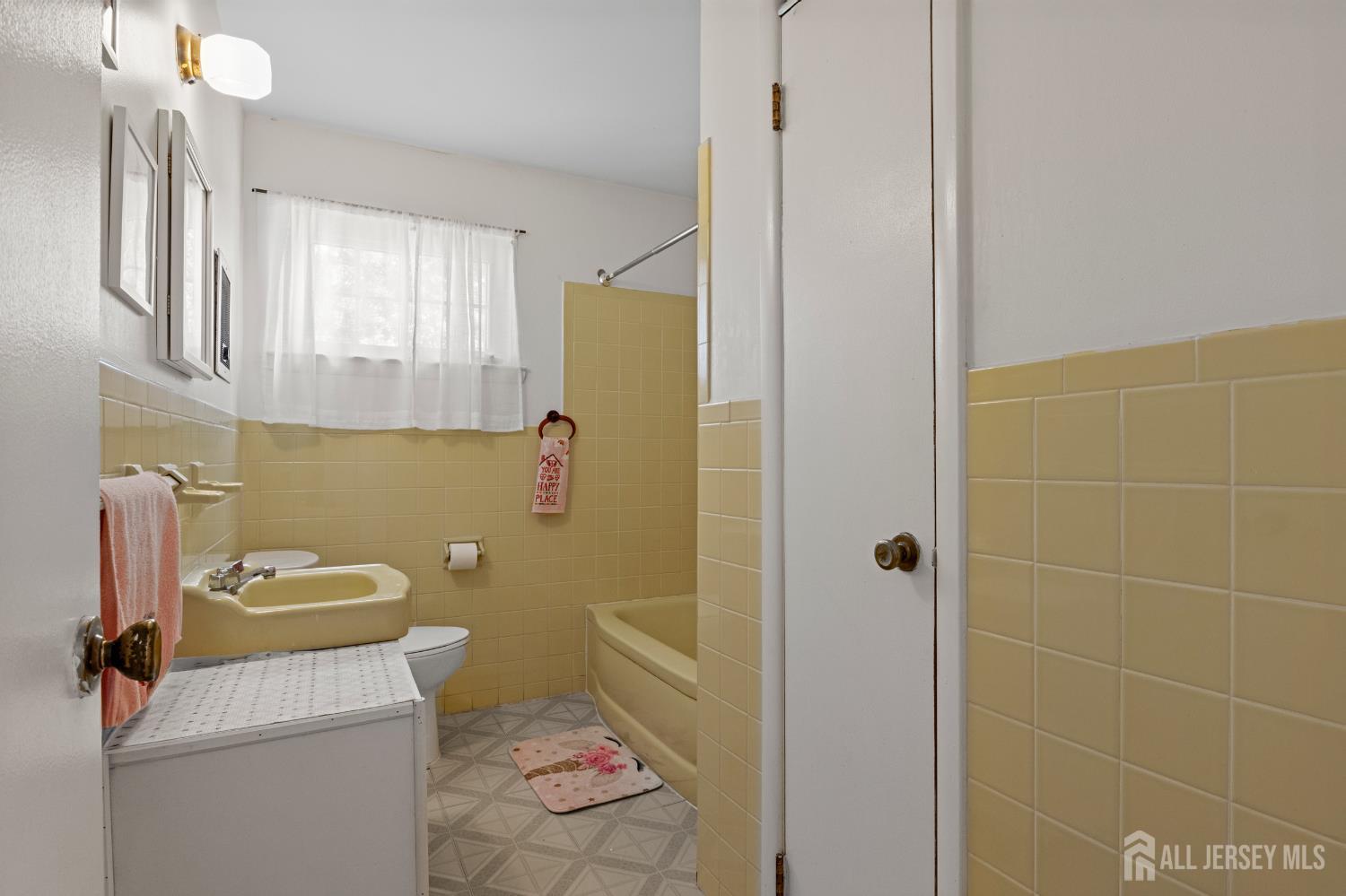 16 Mercury Circle, Old Bridge, New Jersey image 21