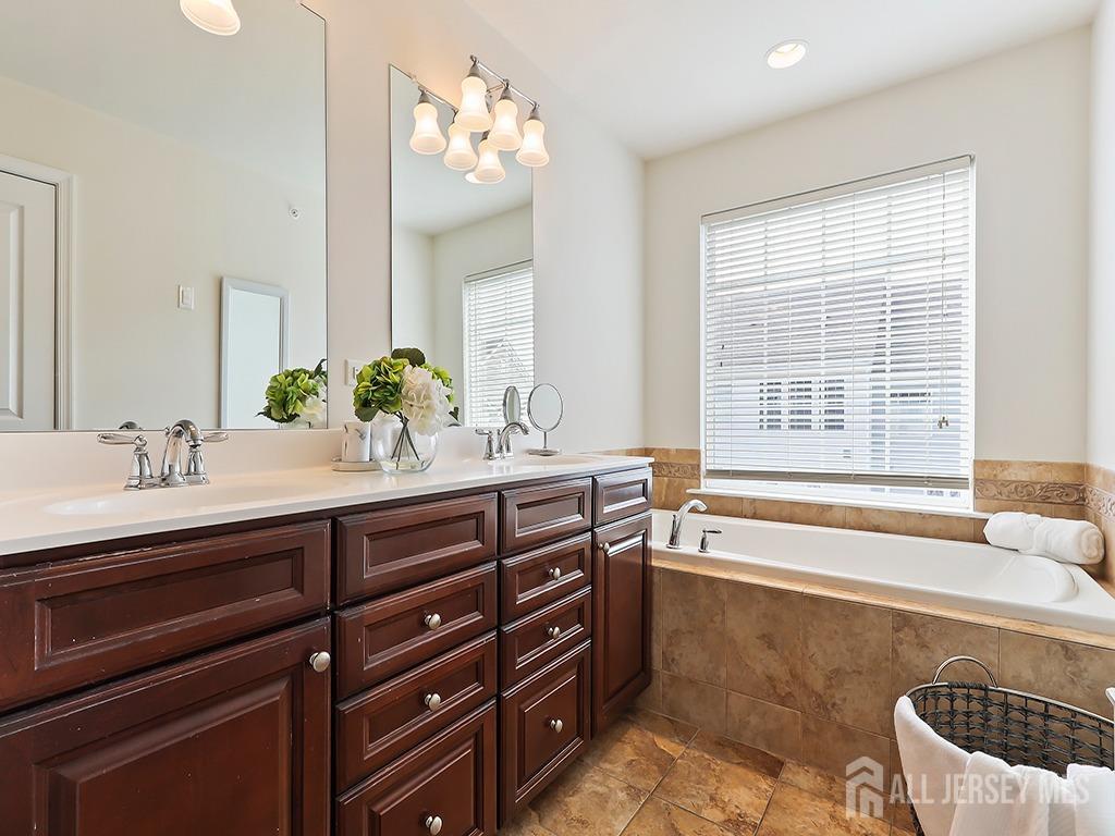1901 Gabriel Lane, Highland Park, New Jersey image 24