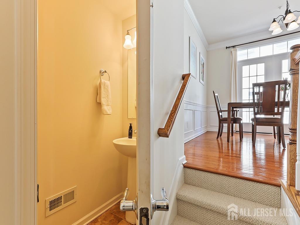 1901 Gabriel Lane, Highland Park, New Jersey image 18