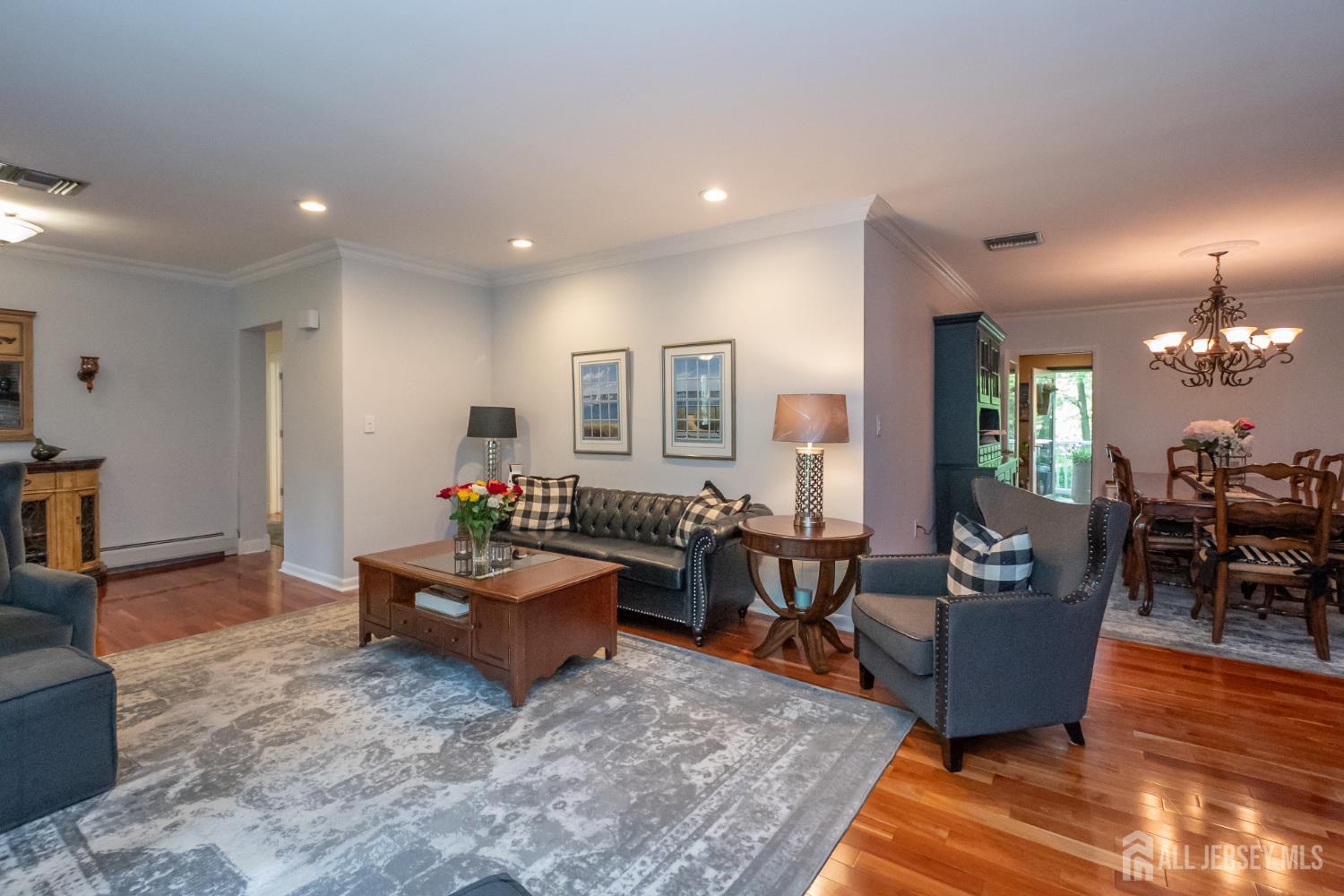 12 Hickory Drive, East Brunswick, New Jersey image 7