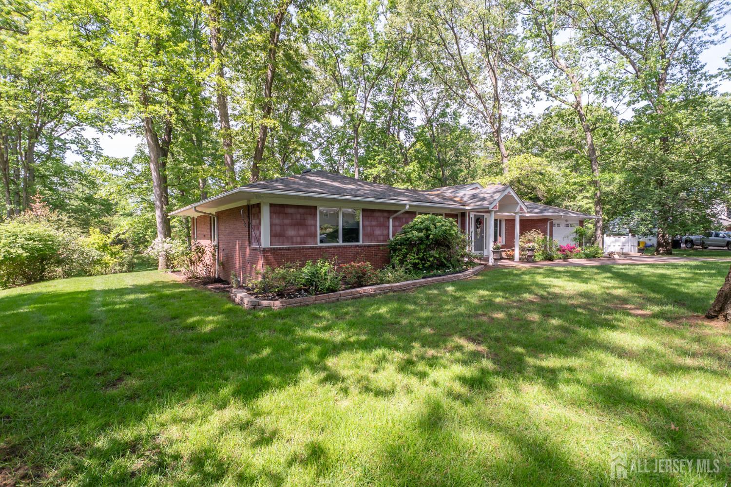 12 Hickory Drive, East Brunswick, New Jersey image 48