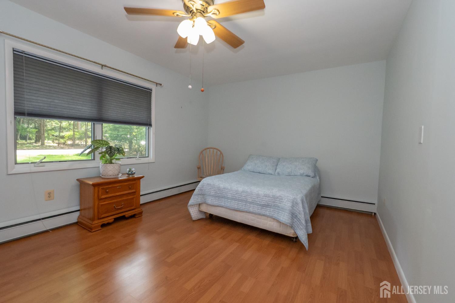 12 Hickory Drive, East Brunswick, New Jersey image 32