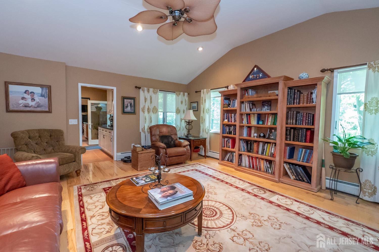 12 Hickory Drive, East Brunswick, New Jersey image 13